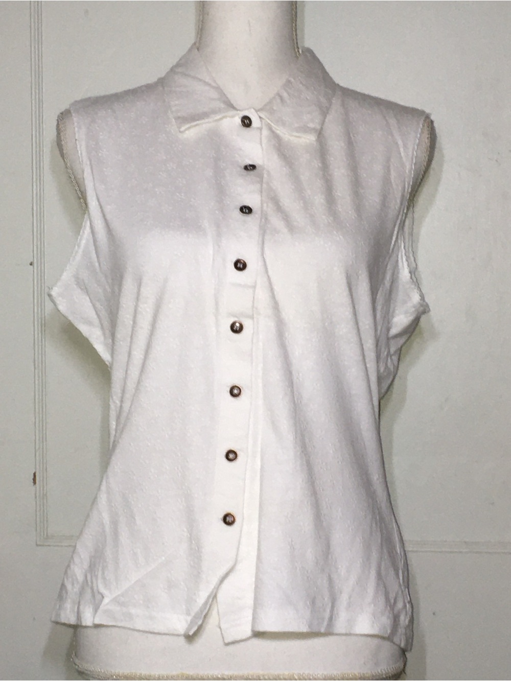 Esprit Sleeveless White Button-Down Cotton Collared Top
